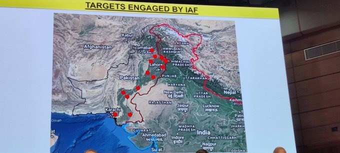 gunjanhanda3's tweet photo. Breaking: From Karachi to Islamabad, strikes across Pakistan
 #IndiaPakistanConflict https://t.co/ZKFLMUAHsY