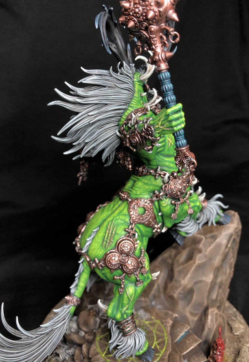 MathDanielsen's tweet photo. Done with Kragnos! (Waaaghnos🤔)
#WarhammerCommunity #PaintingWarhammer https://t.co/argTjpcc0V