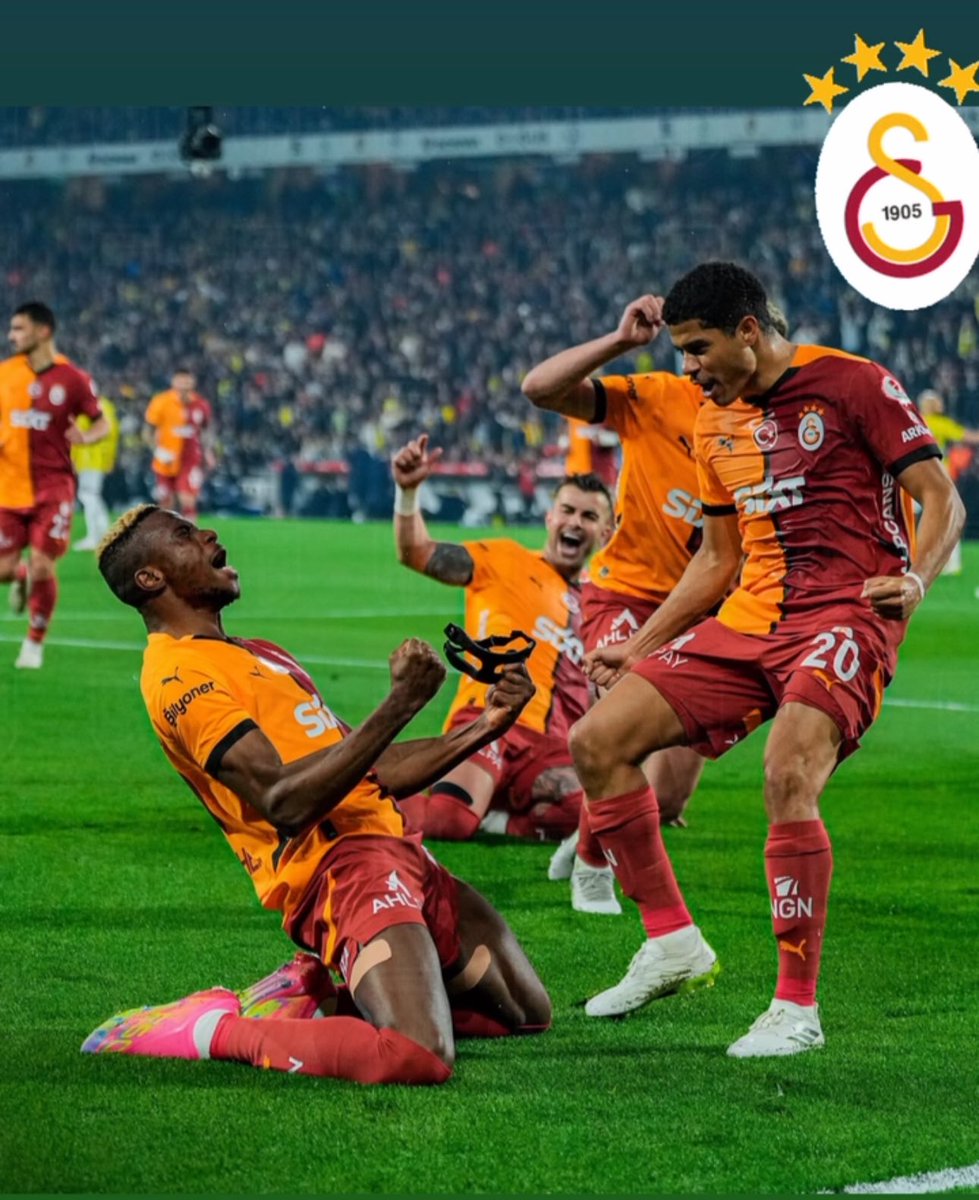 #StayWithUsOsimhen
<a href="/victoroosimhen/">Victor Osimhen #VO45</a> 
Please stay with us 💛♥️