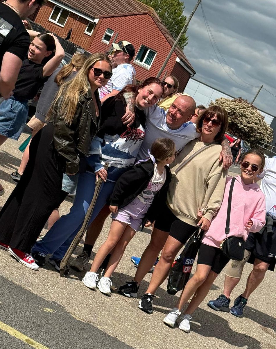 Our colleague Ben Colwell completed the 70-mile Rugby Against Cancer Big Trek, raising £1,620! 🚶‍♂️💙 Blakedown is proud to have supported this incredible effort. If you can, help make a difference: justgiving.com/page/ben-colwe… #RugbyAgainstCancer @rugbyagainstcancer