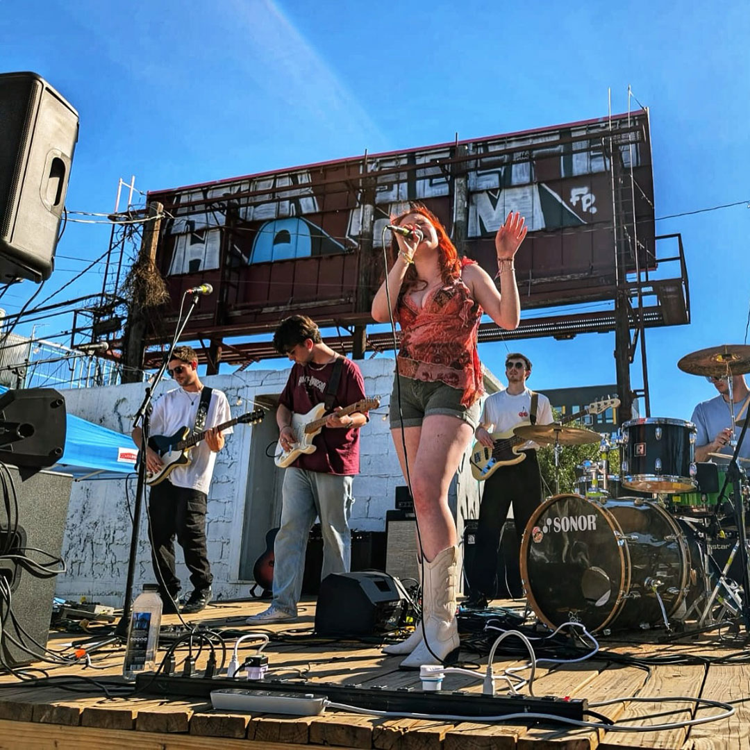 Futureproof Records (@futureproofrecs) on Twitter photo If you haven't yet discovered #dreampop sensation <a href="/KordaKorder/">Korda Korder</a> then now's yr chance!💥They're playing a string of gigs during #Brighton's <a href="/thegreatescape/">The Great Escape</a> #festival this week - a feast for the ears & totally FREE!🎵 Dates, times & venues via link below 😎
bit.ly/437y7vu If you haven't yet discovered #dreampop sensation <a href="/KordaKorder/">Korda Korder</a> then now's yr chance!💥They're playing a string of gigs during #Brighton's <a href="/thegreatescape/">The Great Escape</a> #festival this week - a feast for the ears & totally FREE!🎵 Dates, times & venues via link below 😎
bit.ly/437y7vu