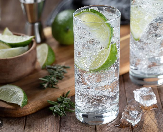 طبيبك لا يريدك أن تعرف عن هذا العلاج المجاني:

الصوم.

يحفز آليات الشفاء التي لا شيء آخر يمكنه تحفيزها:

• إعادة ضبط الأيض
• إصلاح الخلايا بعمق
• تقليل الالتهابات

إليك كيفية الصوم بشكل صحيح (مبني على العلم) :