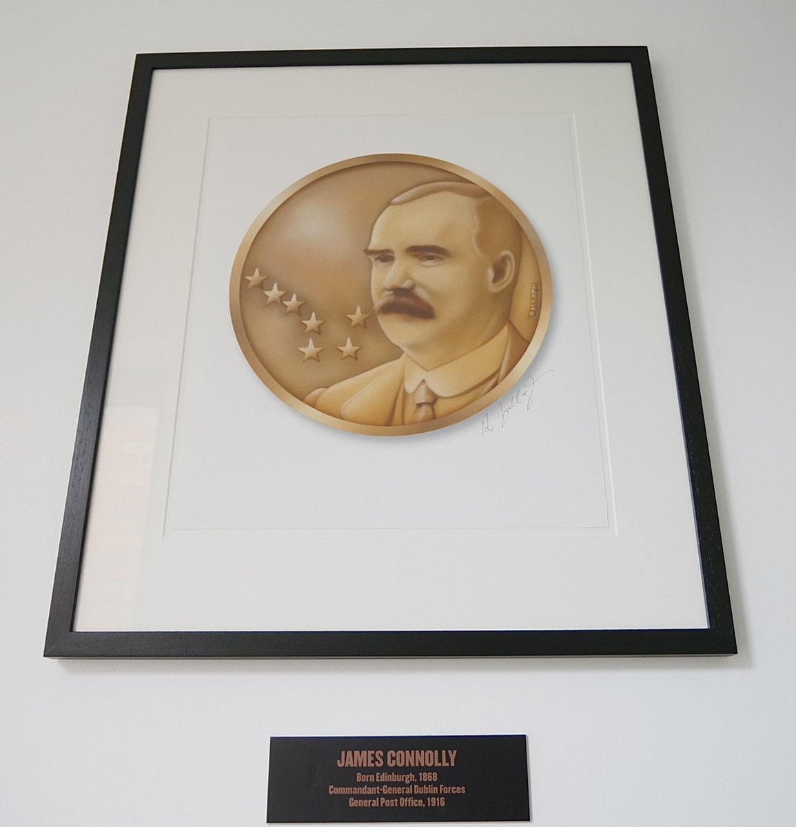 Séamus Ó Conghaile |
James Connolly

Born 1868 Edinburgh

Executed 12th May 1916
Kilmainham Gaol, Dublin

Connolly was commander of the Dublin division during the Easter Rising and was claimed by Pearse to be 'the guiding brain of the resistance'.