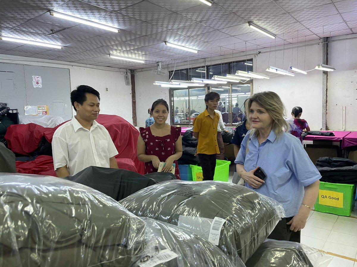 🇩🇰MFA Asia Director met with DK’s businesses and it's partners in #Myanmar to understand their challenges and opportunities. Impressed by their efforts, #Denmark reaffirmed its standpoint on #responsible_business and ethical conduct—supporting better jobs for local communities.