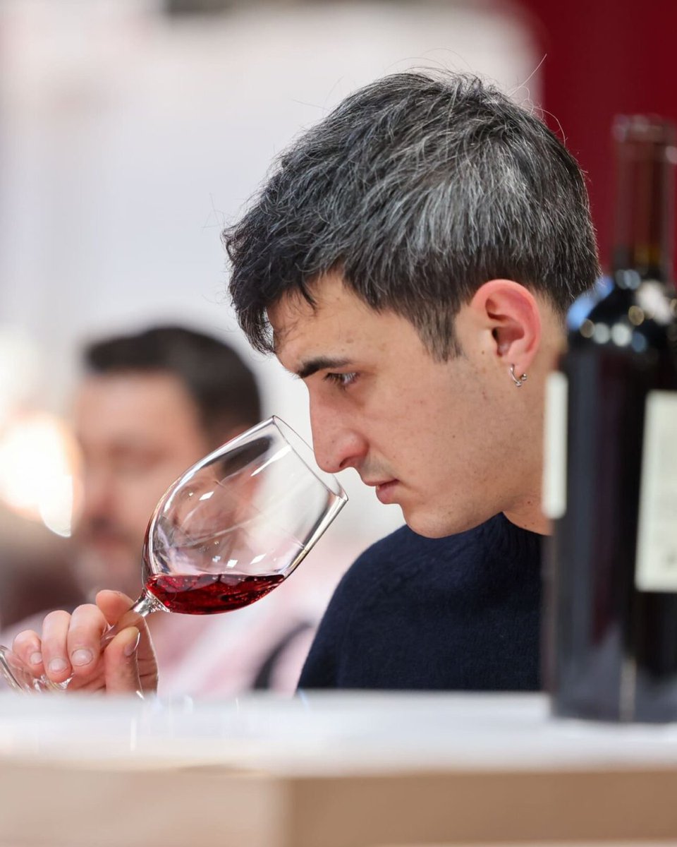 Revive Wine Tasting Journey by Alimentos de España en #BWW2025 

🍷 Más de 80 vinos únicos, cata autoguiada, estudiantes del <a href="/CETT_UB/">CETT</a> como guías y mucha pasión por el vino español.   

¿Cuál te sorprendió más?   

📷 ¡Nos vemos en #BWW2026! #TheSpanishWineEvent
