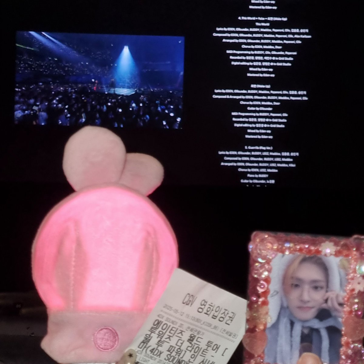 xz_h304's tweet image. 앙콘이후 오랜만에🤭💛