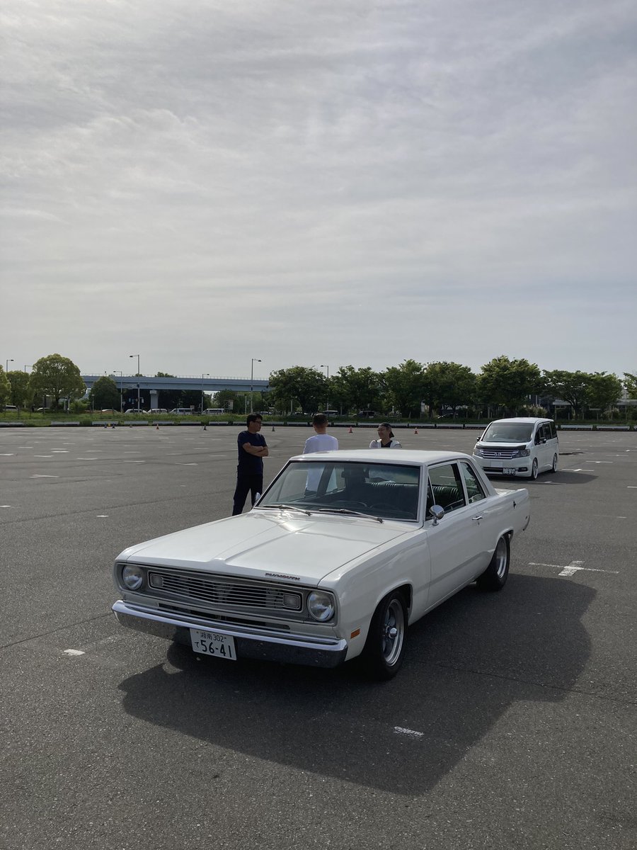 hirobaske616's tweet image. 個人的アワードは会場外の69valiant。
ナローして295余裕で履いてるAボディはたまらん。