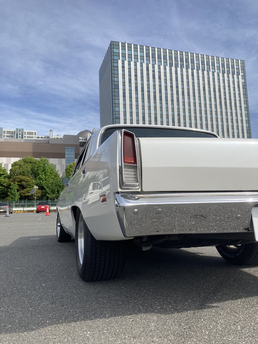hirobaske616's tweet image. 個人的アワードは会場外の69valiant。
ナローして295余裕で履いてるAボディはたまらん。