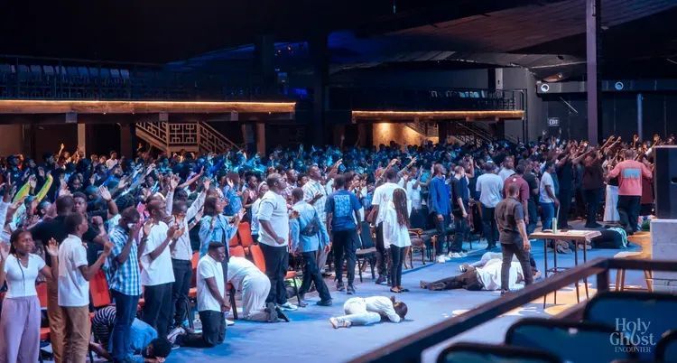 FirstLoveCenter's tweet photo. Sunday service at First Love Church is a space for Christ, the word, to dwell among His people—a gathering that welcomes the presence of God through worship, teaching, fellowship, and so much! 

Join us NEXT week at the Holy Ghost Encounter Service!

#HolyGhostEncounter https://t.co/duaWB0m0Ep