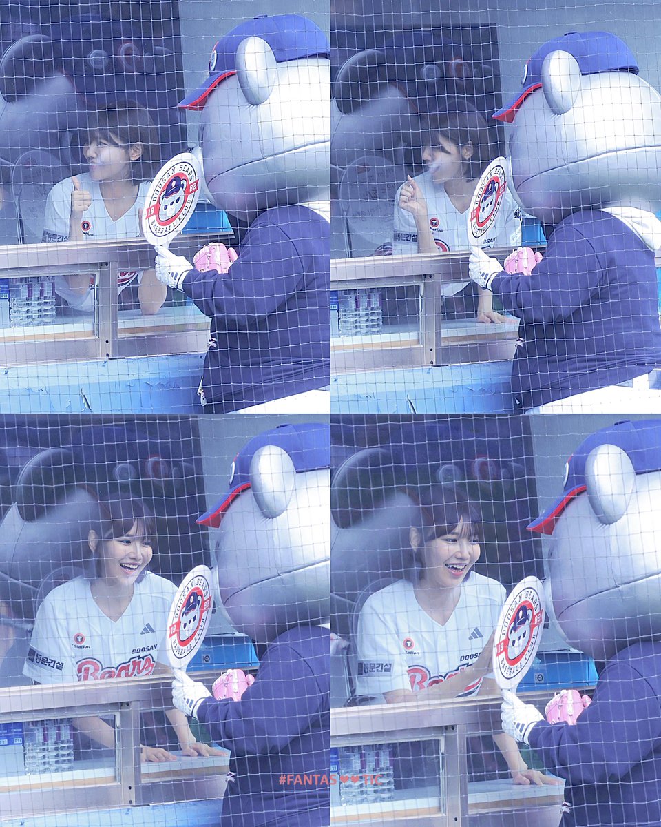 SY_FANTASOOTIC's tweet photo. 250511 16년만에 시구로 돌아온 수영이와 철웅이의 꽁냥타임🩷

#최수영 #수영 #SOOYOUNG https://t.co/oKbvaXmdoB