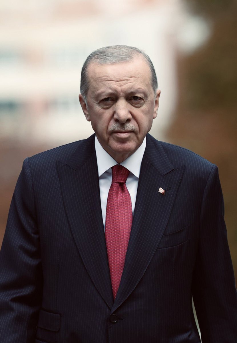 Bu yıl Nobel barış ödülüne tek aday;

Sadece Türkiye'ye değil dünyaya da adım adım barışı getiren adam;

<a href="/RTErdogan/">Recep Tayyip Erdoğan</a> ❤️