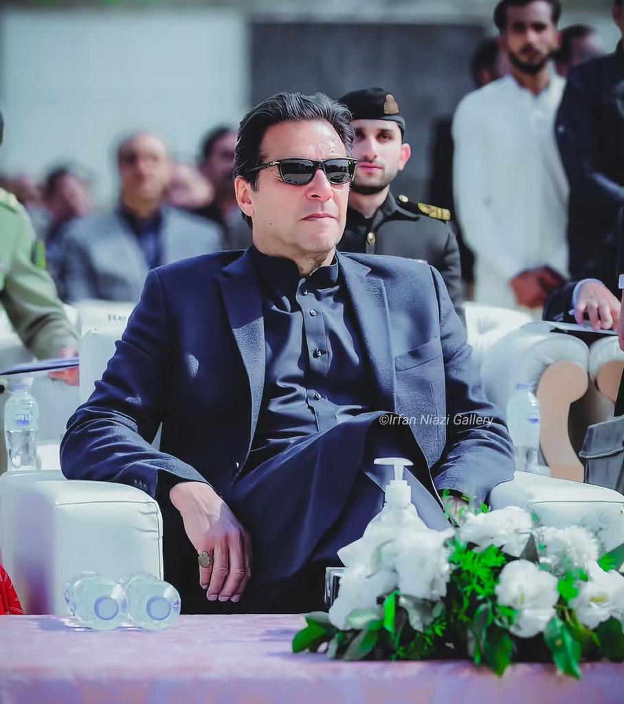 ZayanHaider007's tweet image. *8 فروری کے الیکشن کی کمپین سوشل میڈیا نے چلائی عوام نے چلائی، قیادت غائب۔۔💯🔥🚨*
#رہا_کرو_کپتان