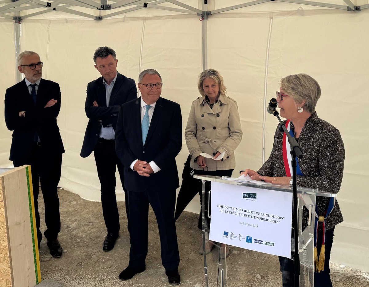 Jean-Marc Roze (@jm_roze) on Twitter photo Fier de poser aujourd’hui à Épernay le premier ballot de laine de bois de la future crèche Les P’tites frimousses. Un projet ambitieux, moderne et éco-responsable, soutenu par le <a href="/DptMarne/">Département Marne</a> à hauteur de plus de 900.000€ pour répondre aux attentes des familles et des Fier de poser aujourd’hui à Épernay le premier ballot de laine de bois de la future crèche Les P’tites frimousses. Un projet ambitieux, moderne et éco-responsable, soutenu par le <a href="/DptMarne/">Département Marne</a> à hauteur de plus de 900.000€ pour répondre aux attentes des familles et des