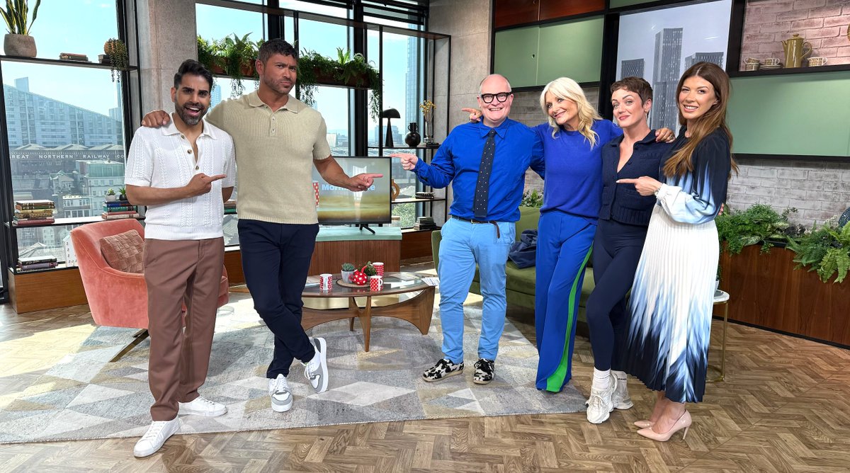 BBC Morning Live (@bbcmorninglive) on Twitter photo Today wasn't your typical 'blue' Monday! On the show:
🏠 Laura Pomfret's mortgage check-in
👨⚖️ <a href="/GaryRycroft/">Gary Rycroft</a>'s legal headlines
🩺 <a href="/DrRanj/">Ranj Singh</a> on the latest cancer treatments
🧠 <a href="/BBC/">BBC</a>'s 'Change your Mind, Change Your Life' with <a href="/owenokaneten/">Owen O'Kane</a>
Watch here: bbc.in/3YbjzIw Today wasn't your typical 'blue' Monday! On the show:
🏠 Laura Pomfret's mortgage check-in
👨⚖️ <a href="/GaryRycroft/">Gary Rycroft</a>'s legal headlines
🩺 <a href="/DrRanj/">Ranj Singh</a> on the latest cancer treatments
🧠 <a href="/BBC/">BBC</a>'s 'Change your Mind, Change Your Life' with <a href="/owenokaneten/">Owen O'Kane</a>
Watch here: bbc.in/3YbjzIw
