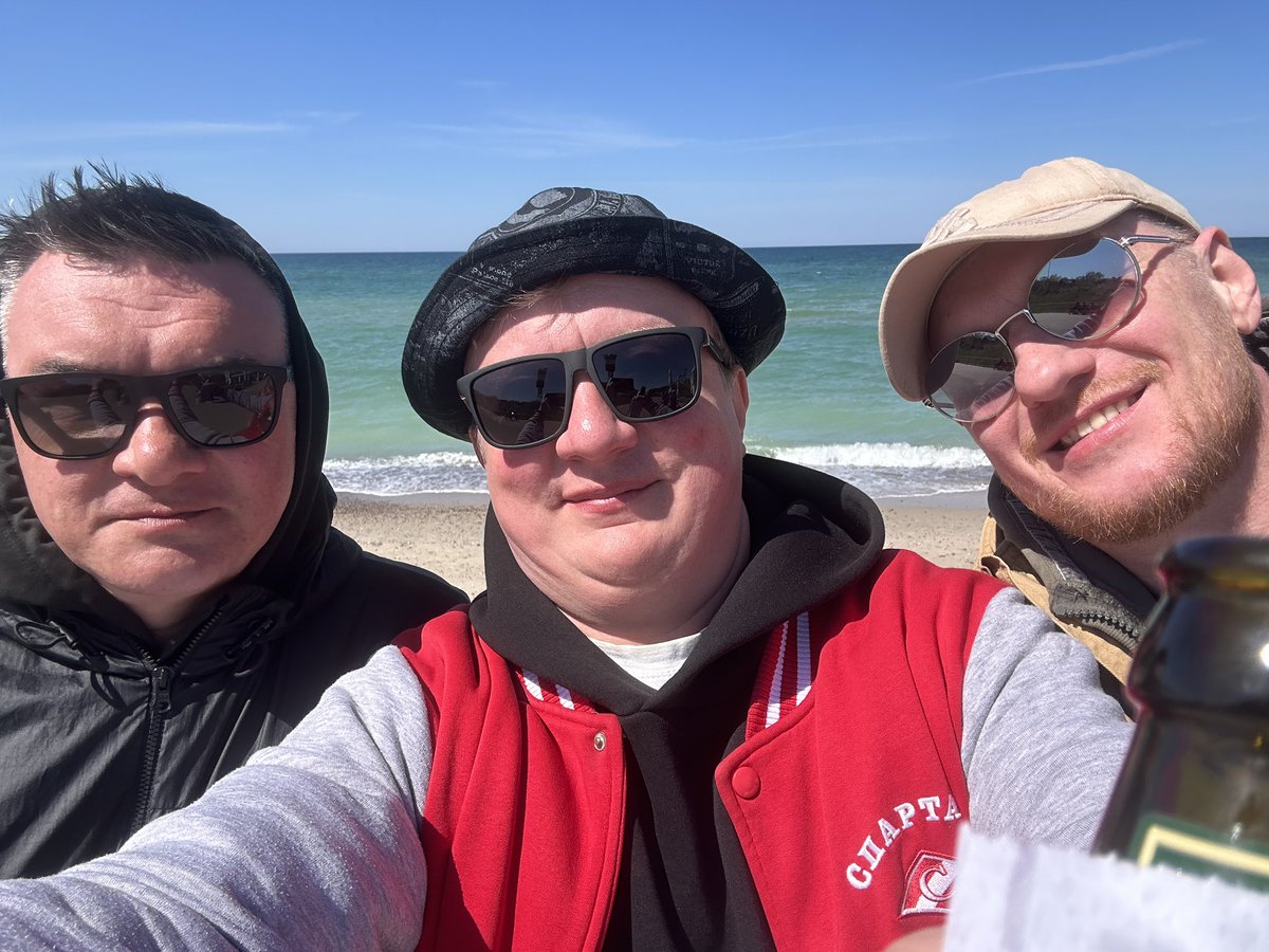 Элпэшки.
<a href="/totti_ita/">Тимон с корги</a> <a href="/JumpAndy/">Tree из банды стриптизера</a>