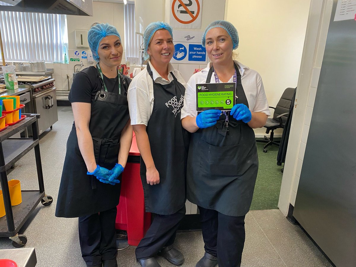 Well done to our amazing kitchen staff on your 5 star rating ⭐️ what a team 💚