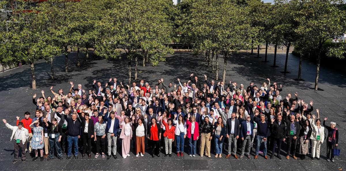 Autonomie e Ambiente - Cinguettìo ufficiale (@rete_aea) on Twitter photo Un primo rapporto sui lavori di #Naoned #Nantes di <a href="/EFAparty/">European Free Alliance</a> contro il #centralismo, per l' #EuropadelleRegioni, #ForAll, diffuso anche attraverso la nostra #newsletter : autonomieeambiente.eu/news/398-per-f… Un primo rapporto sui lavori di #Naoned #Nantes di <a href="/EFAparty/">European Free Alliance</a> contro il #centralismo, per l' #EuropadelleRegioni, #ForAll, diffuso anche attraverso la nostra #newsletter : autonomieeambiente.eu/news/398-per-f…
