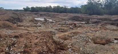 FARMER BATTLES CHIEF GWESELA OVER DAM DESTRUCTION IN COURT

A Zhombe farmer, Dave Mhondiwa, has taken Chief Gwesela and several entities to the High Court over alleged illegal gold mining at Madollar Dam, which has devastated the water source. 

The operations, disguised as “dam
