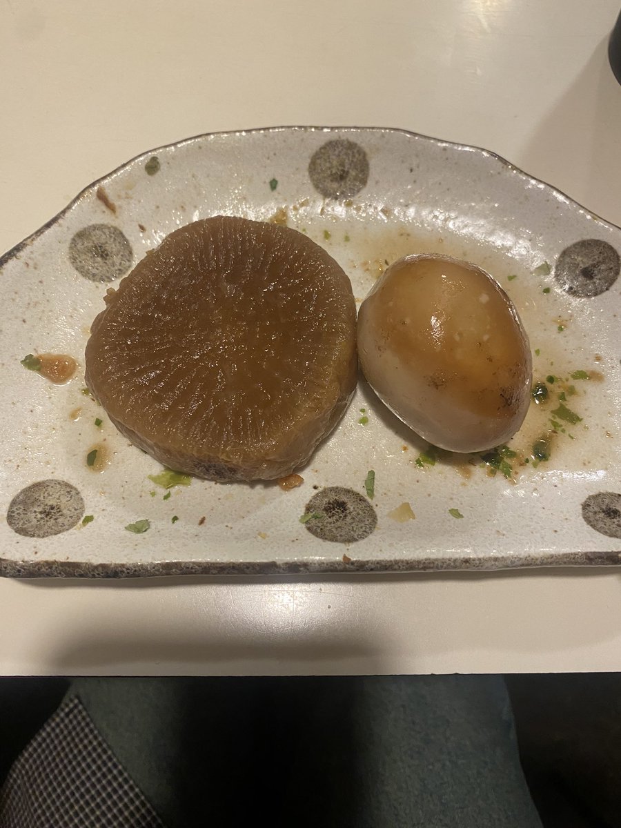 fujinoonomatope's tweet photo. 青葉おでん街ナウ。
レトロな雰囲気が最高です。
静岡おでんを堪能中❣️

WASABIのリスナーさんはいないかな？

#wasbi #静岡 #おでん https://t.co/bjxHJNz1YY