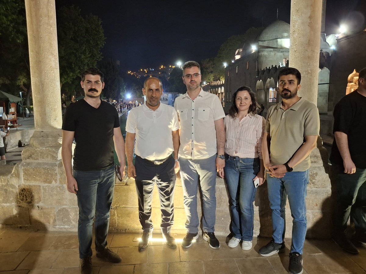 ESPS Şanlıurfa Bölge Koordinatörü olarak yürütmekte olduğum Avrupa Birliği projesi kapsamında, proje eş yürütücüsü Hacı Bayram Veli Üniversitesi’nden Prof. Dr. Celal Taşdoğan ve beraberindeki heyetin Şanlıurfa’ya gerçekleştirdikleri nazik ziyaretlerinden dolayı teşekkür ederim.