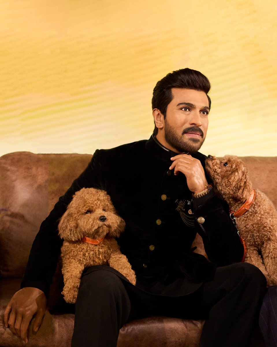 shreyasgroup's tweet image. . @AlwaysRamCharan and his adorable pet Rhyme are now forever part of #MadameTussauds 🫶❤️

#RamCharan #Rhyme #MadameTussauds #ShreyasMedia #ShreyasGroup
