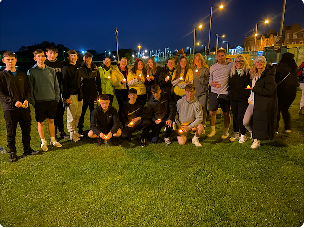 GCReachrann's tweet image. Molaimid 5 Eala 🦢, Oide Cian, Oide Muireann & Oide Clár a ghlac páirt i Darkness into Light le tacaíocht a thabhairt do Pieta House agus an obair thábhachtach idir lámha acu. Baineadh an-taithneamh as, agus cuimhneofar ar an ócáid go deo na ndeor. 📷 Maoiníodh €400*