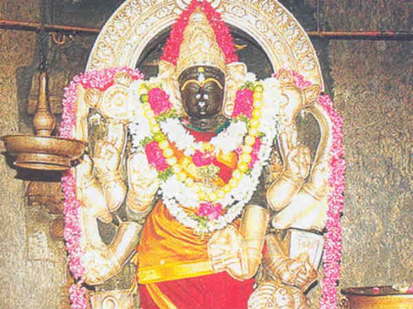 พระนางศรีปัตติสศวรัม ดุรไกอัมมัน (Patteeswaram Durgai Amman) แห่งวัดศรีเธนนุปุรีศวรา ศิลปะไทย 

ไม่เขียนลายไทยนาน มือแข็งหมดแล้ว🥹