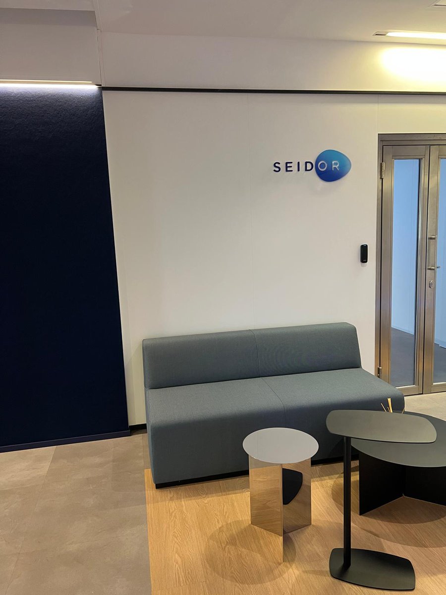 CND_INGESA's tweet photo. 📆El pasado 8 de mayo, el Centro Nacional de Dosimetría (CND) acudió al evento presencial “Planificación avanzada para una Supply Chain integrada”, organizado por @seidor  en sus oficinas. La jornada reunió a empresas líderes del sector industrial y tecnológico para explorar cómo las herramientas más innovadoras permiten integrar, agilizar y optimizar cada etapa del proceso productivo, desde la previsión de la demanda hasta la ejecución en planta.

🔧 Durante el evento, compañías como Towa Pharmaceutical, @europastry1987  , MATACHANA y @Siemens  compartieron experiencias reales sobre cómo herramientas actuales (ERP’s) les están ayudando a mejorar su capacidad de planificación, reducir tiempos y aumentar la flexibilidad operativa. Las sesiones incluyeron demos en vivo y una mesa redonda sobre secuenciación de la producción, permitiendo entender de forma práctica el impacto real de una gestión integrada y basada en datos.

🙏 Desde el CND agradecemos a SEIDOR la invitación y la impecable organización de esta jornada tan enriquecedora. También agradecemos a las empresas ponentes por compartir sus estrategias, dificultades y logros. Este tipo de encuentros refuerzan nuestra visión de seguir modernizando nuestros procesos logísticos, técnicos y de gestión en beneficio de un servicio público más eficiente.

#supplychain 
#planificaciónavanzada 
#CND
#innovaciónoperativa