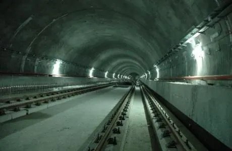 Maliye Bakanlığı, Hazine'ye, vergi dairesine ya da SGK'ya vadesi geçmiş borcu olan belediyelerin dış kredi almasını yasakladı.

-Ekonomim