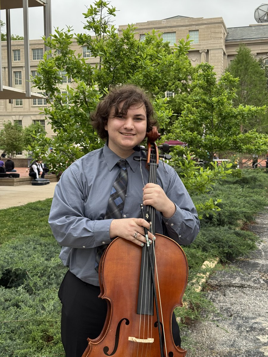 FZEorchestra's tweet photo. Senior Spotlight: Aiden Spavale has been a member of the orchestra for seven years and also been a member of the young People’s Symphonic Orchestra and St. Charles Community College Orchestra. After graduation Aiden plans to attend Mizzou to study music composition and theory. https://t.co/kSCJNYsuDJ