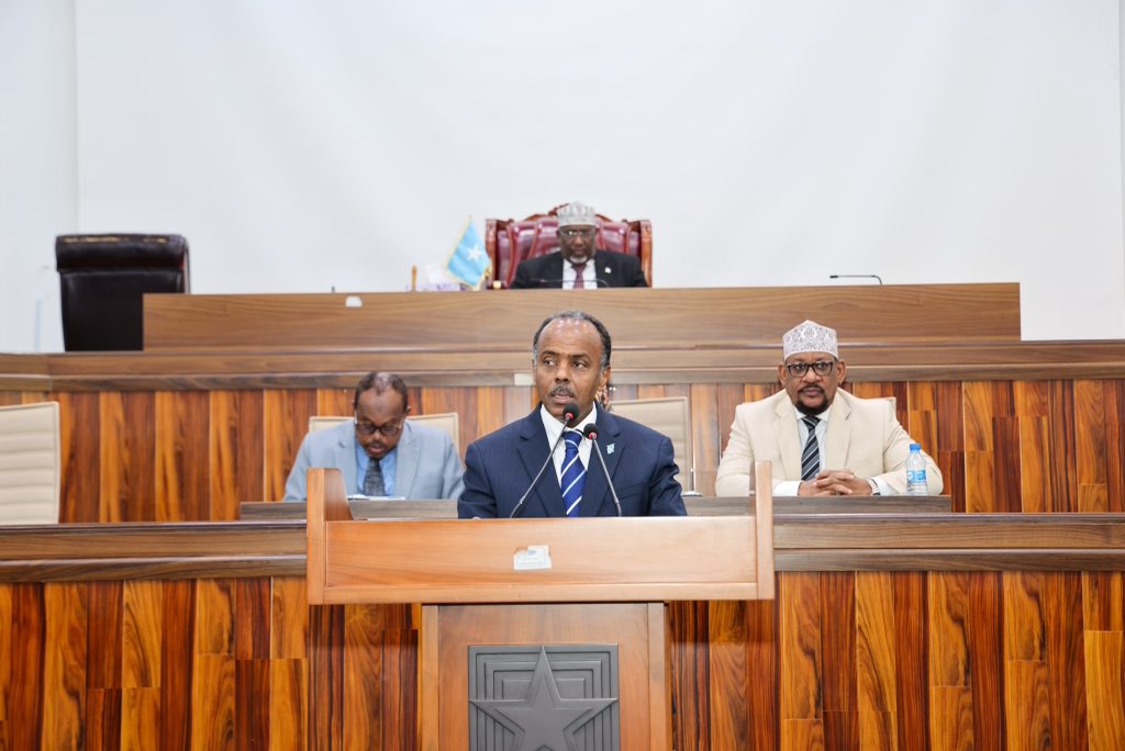 Mudanayaasha Golaha Shacabka ee Baarlamaanka Jamhuuriyadda Federaalka Soomaaliya oo kulan yeeshay ayaa Akhrinta koowaad marsiiyay Heshiiskii lagu dhisay Urur Goboleedka Horumarinta IGAD.