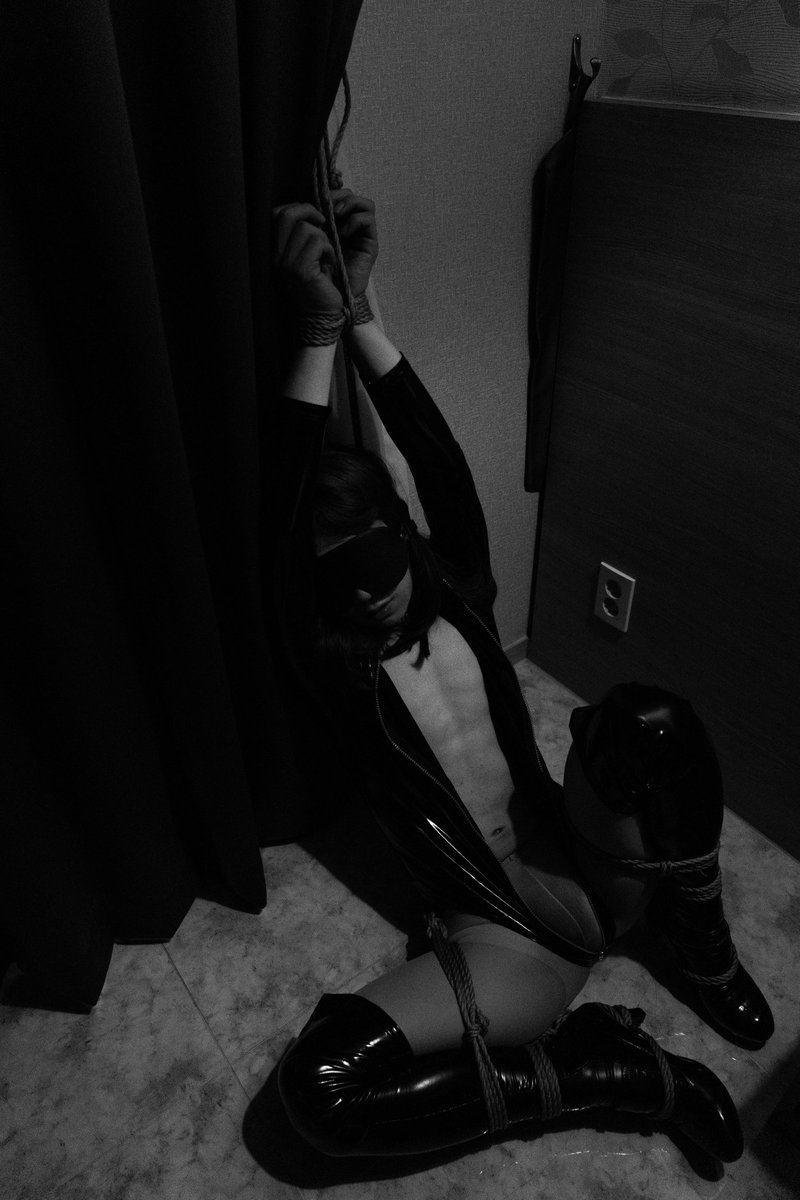 구속과 안대

🪢/📸 <a href="/foryou_shibari/">포유_捕有</a>