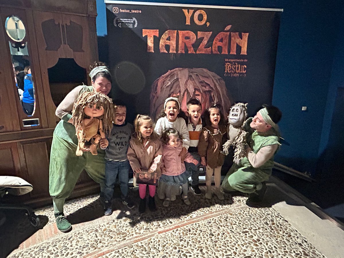Ayer vivimos una tarde mágica con TARZÁN de Festuc Teatre en el Teatro Latorre. ¡Gracias a todas las familias que nos acompañasteis!
Enhorabuena a la compañía por una puesta en escena preciosa, con la que los más pequeños disfrutaron muchísimo