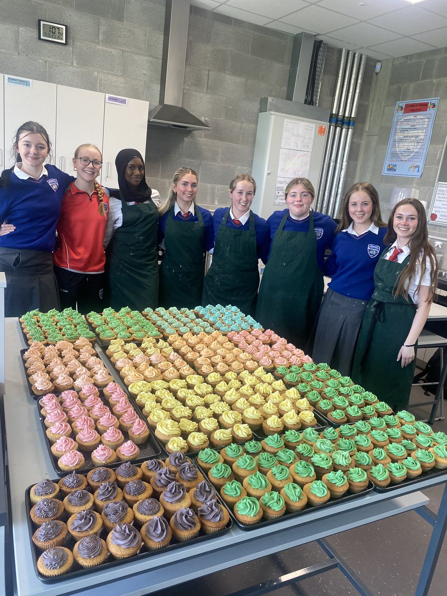 mcchomeec's tweet image. Well done to TY & Baking Club Students who baked up a storm for the Festival of Creativity last week. #creativity #homebaking @mungretcc