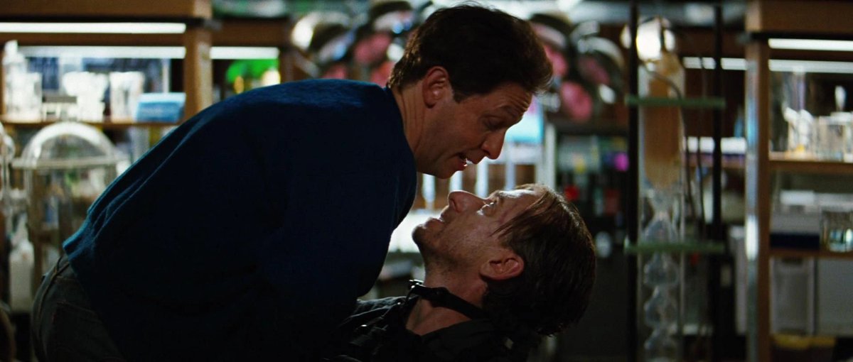 ShereKhansAgent's tweet image. My fujoshi brain seeing two characters share five seconds of screen time in The Incredible Hulk and immediately plotting the outline of their rocky but longlived relationship