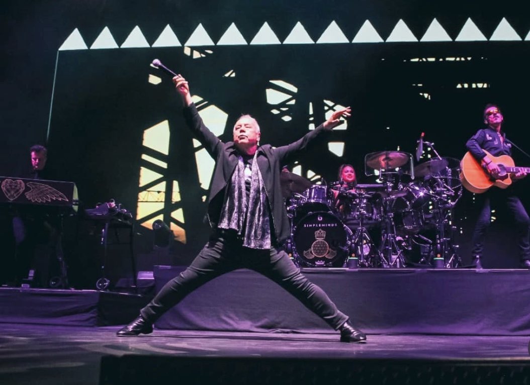 Cherisse Osei (@cherissedrums) on Twitter photo What a night in Mexico City last Wednesday - Graçias to everyone who made it so special.
Now we’re in LA for rehearsals and the <a href="/simplemindscom/">Simple Minds</a> US tour kicks off this Friday in Portland… can’t wait! 💃🏼🥁 Who’s got their tickets?
#SimpleMinds What a night in Mexico City last Wednesday - Graçias to everyone who made it so special.
Now we’re in LA for rehearsals and the <a href="/simplemindscom/">Simple Minds</a> US tour kicks off this Friday in Portland… can’t wait! 💃🏼🥁 Who’s got their tickets?
#SimpleMinds