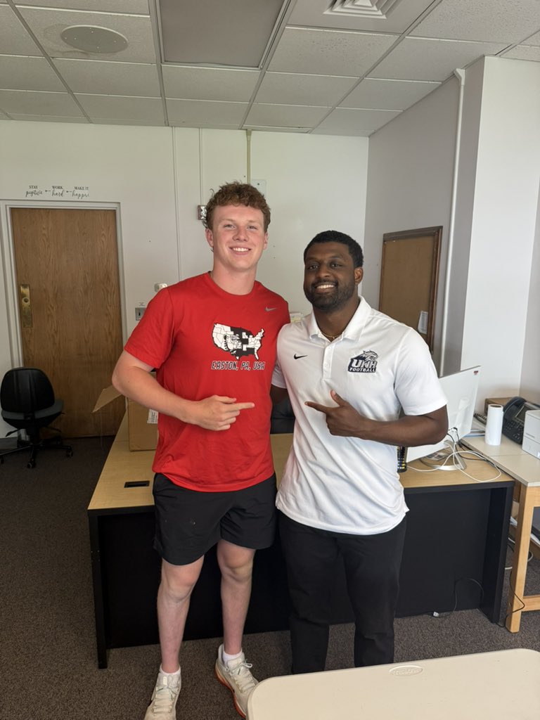Kurtis Crossman (@kurtis_crossman) on Twitter photo Thank you <a href="/CoachGilmore_2/">Isaiah Gilmore</a> for coming in today and talking. I really appreciate it! <a href="/603Recruiting/">New Hampshire Football Recruiting</a> <a href="/UNH_Football/">New Hampshire Football</a> <a href="/EastonFootball/">Easton Football</a> <a href="/Matt_Senneca/">Matt Senneca</a> <a href="/CoachJayUConn/">CoachJay - Elite 400 National Recruiting Expert</a> Thank you <a href="/CoachGilmore_2/">Isaiah Gilmore</a> for coming in today and talking. I really appreciate it! <a href="/603Recruiting/">New Hampshire Football Recruiting</a> <a href="/UNH_Football/">New Hampshire Football</a> <a href="/EastonFootball/">Easton Football</a> <a href="/Matt_Senneca/">Matt Senneca</a> <a href="/CoachJayUConn/">CoachJay - Elite 400 National Recruiting Expert</a>