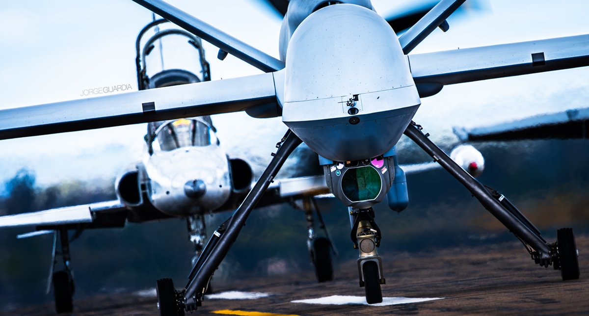 JorgeGuardia_'s tweet image. No hace falta parecerse para ser hermanos.

#Ala23 #F5 #Predator @EjercitoAire