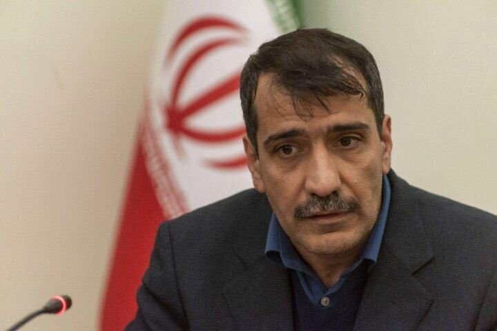 *آخرین اخبار از جابجایی در هلدینگ های وزارت کار*

شنیده حکایت از آن دارد علی شیرکانی به ترکیب هیات مدیره شستا اضافه می شود و در سمت رئیس هیات مدیره فعالیت خود را آغاز می کند همچنین علی پناهی معاون فعلی وی جایگزین شیرکانی در هلدینگ صبا انرزی به عنوان مدیرعامل می شود.