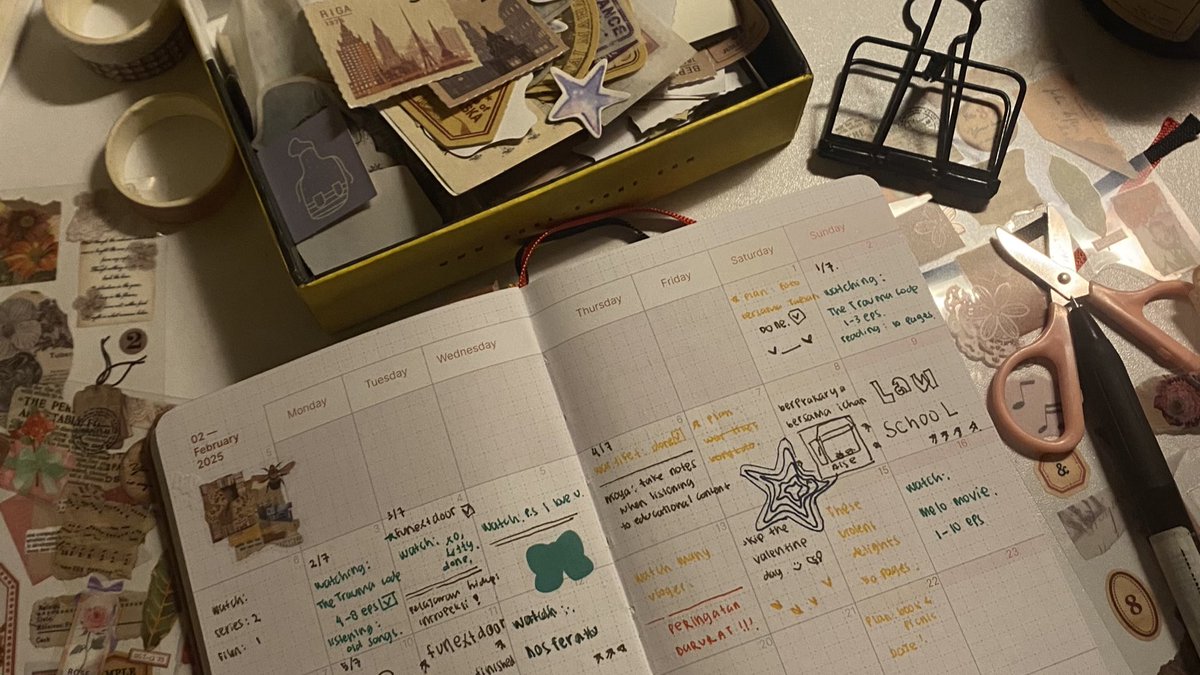 soliloku's tweet image. pov: soliloku camera roll.