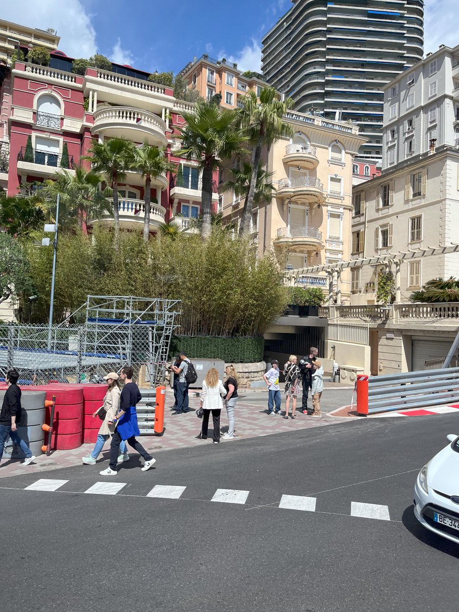 GloriaOliver's tweet image. Pics of the day! (Taken Apr 2024) - Buildings and streets of Villefranche-sur-Mer, France. 
#authoronvacation #villefranchesurmer #archutecture