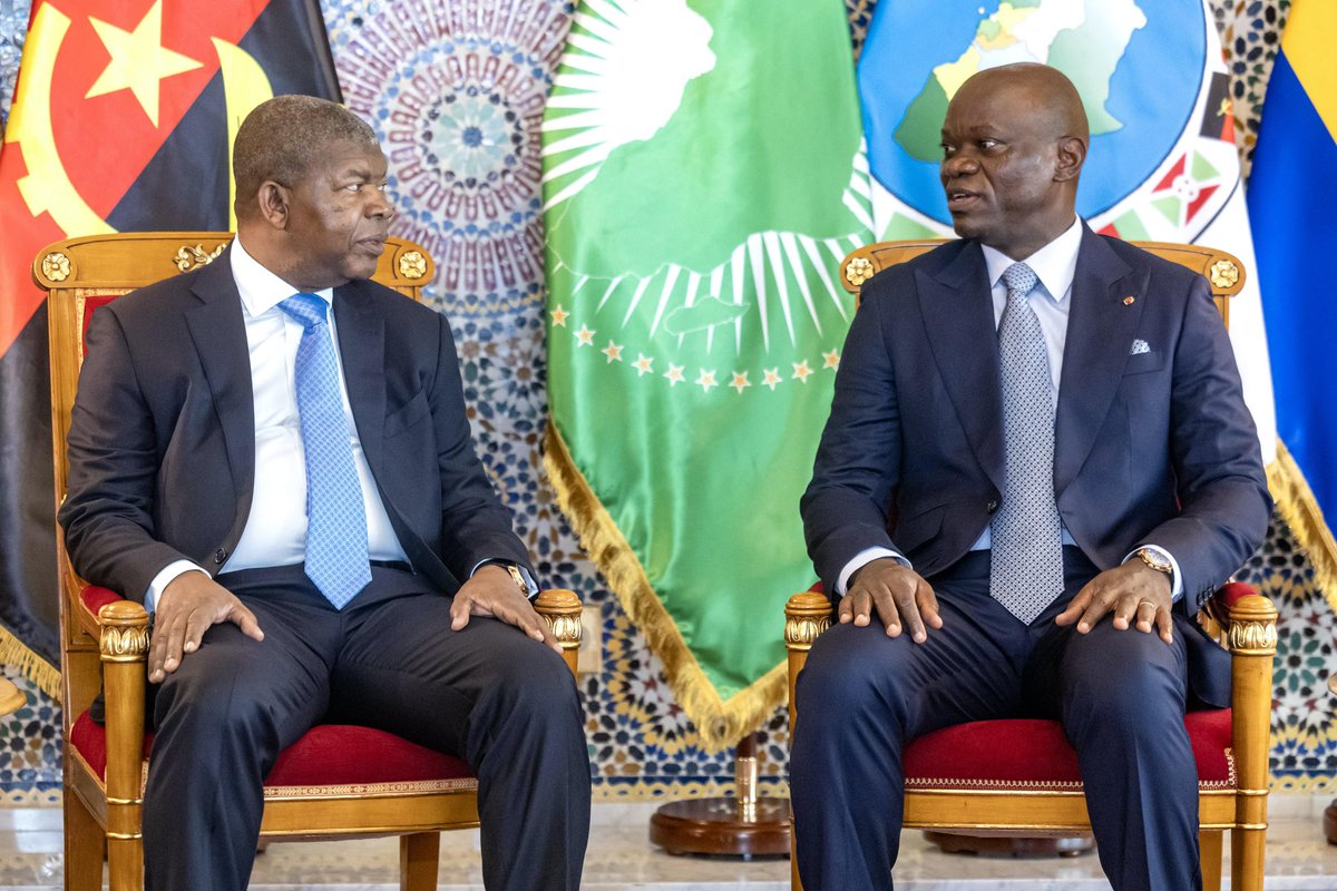 Présidence de la République Gabonaise (@presidencega) on Twitter photo Ce 12 mai 2025, le Président de la République, S. E. <a href="/oliguinguema/">Brice Clotaire Oligui Nguema</a>, a accueilli son homologue angolais, S.E. João Lourenço, au Palais présidentiel, dans le cadre d’une visite officielle au Gabon.
À son arrivée, le Président João Lourenço a été reçu avec les honneurs dus à son Ce 12 mai 2025, le Président de la République, S. E. <a href="/oliguinguema/">Brice Clotaire Oligui Nguema</a>, a accueilli son homologue angolais, S.E. João Lourenço, au Palais présidentiel, dans le cadre d’une visite officielle au Gabon.
À son arrivée, le Président João Lourenço a été reçu avec les honneurs dus à son