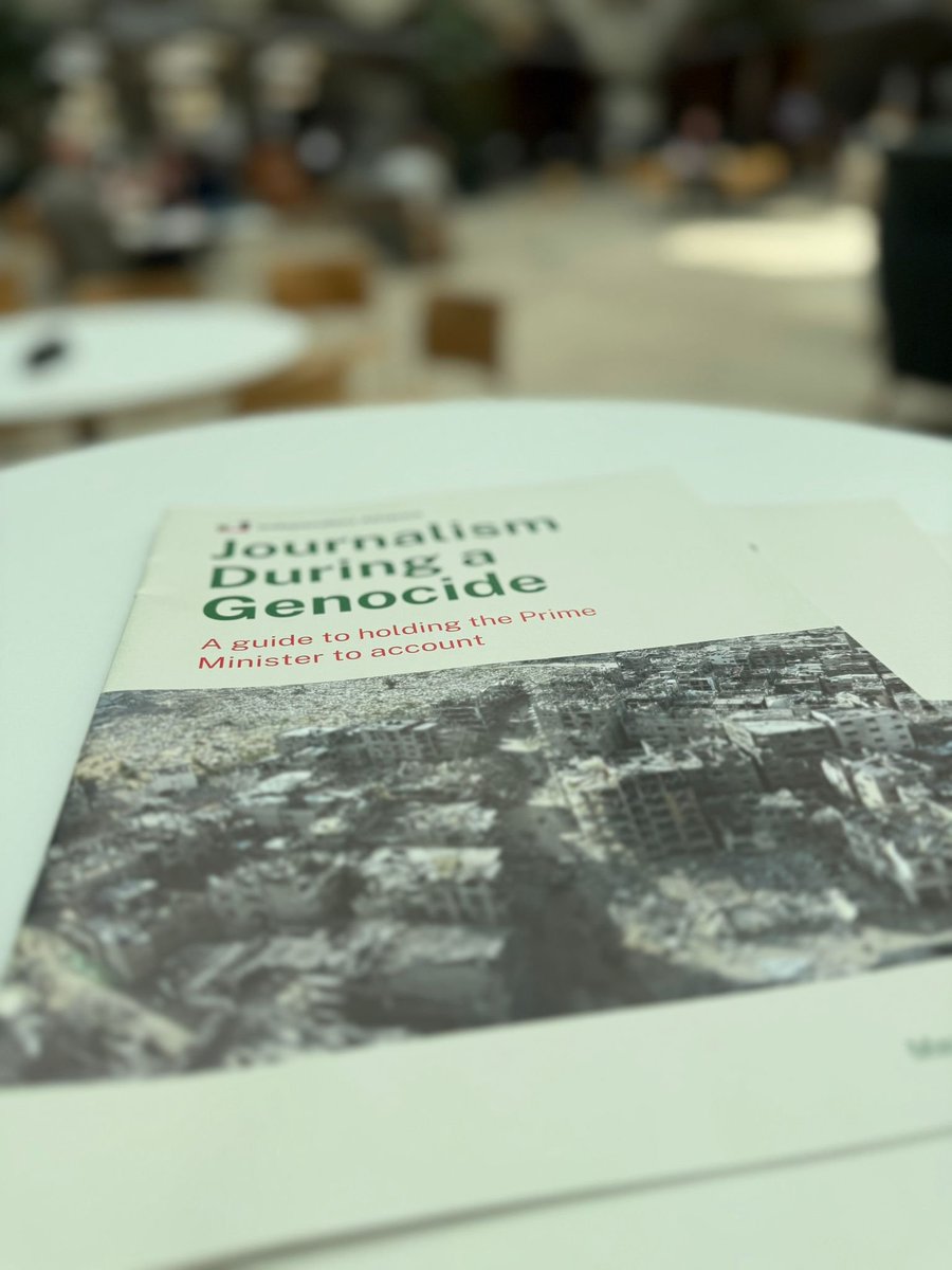 Jeremy Corbyn tweet media