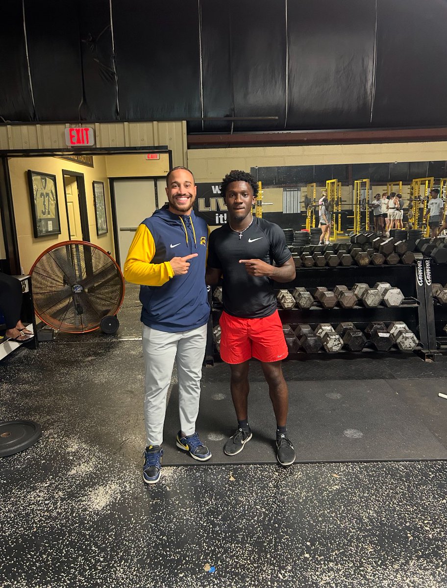Jaiden Daniels (@6babygoat) on Twitter photo I report to campus on May 30th. Coach Vance stopped by today to check in on my brothers. Can’t wait to get to work
<a href="/ETSUFootball/">ETSU Football</a> <a href="/CoachIsaacVance/">Isaac Vance</a> I report to campus on May 30th. Coach Vance stopped by today to check in on my brothers. Can’t wait to get to work
<a href="/ETSUFootball/">ETSU Football</a> <a href="/CoachIsaacVance/">Isaac Vance</a>