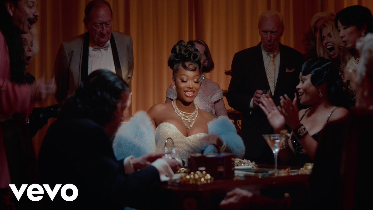 chilliesdotred's tweet image. Summer Walker - Spend It (Official Music Video) 4m 5s chillies.red/watch?v=qjCZF8… #SummerWalker #SpendIt  #FinallyOverIt