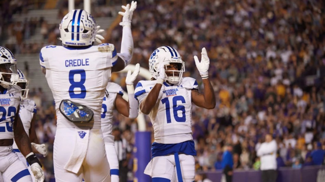 After a conversation with <a href="/Jttaylor_44/">juwan “Coach JT” Taylor</a> I am blessed to receive an offer from Georgia State University!

<a href="/24k7v7/">The24KOrganization ⭐️</a> <a href="/DomoAthletics/">DOMO Athletics</a> <a href="/enhancesports15/">enhancesportstrainin</a> <a href="/RivalsFriedman/">Adam Friedman</a> <a href="/adamgorney/">Adam Gorney</a> @SWiltfong247 <a href="/JeremyO_Johnson/">Jeremy Johnson</a> <a href="/ChadSimmons_/">ChadSimmons</a> <a href="/Andrew_Ivins/">Andrew Ivins</a>  <a href="/WRHitList/">WR Hit List</a> <a href="/MohrRecruiting/">Brian Mohr</a> <a href="/RivalsWoody/">Woody Wommack</a>