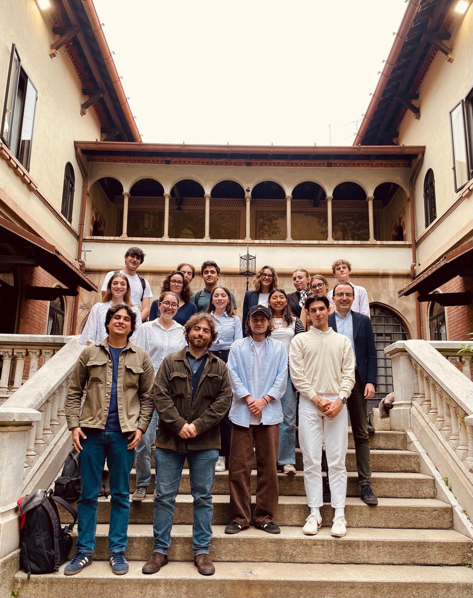 Si è conclusa la seconda edizione del Polidemos Student Program con le presentazioni delle studentesse e degli studenti della Facoltà di Scienze politiche e sociali.

Anche quest’ultimo incontro si è svolto in Aseri, che ringraziamo per l’ospitalità!