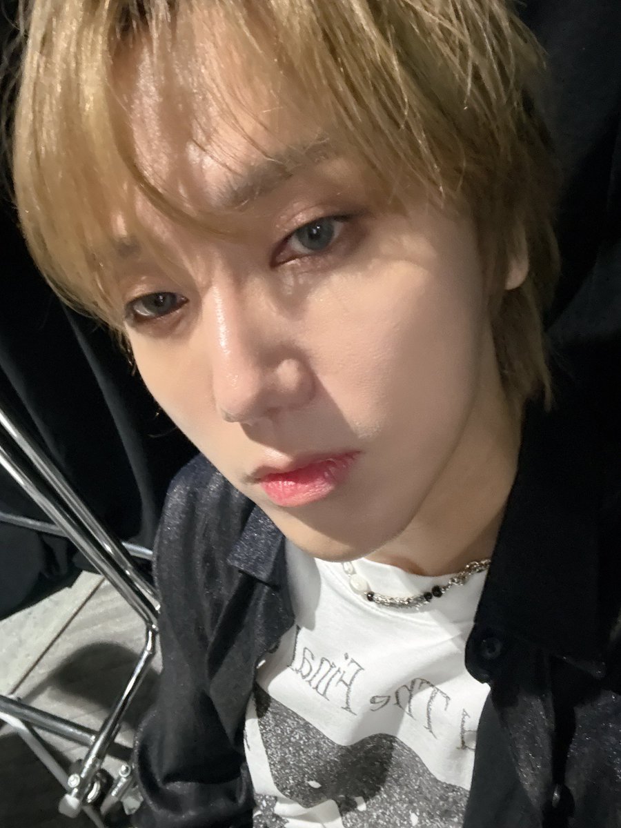 shfly3424's tweet photo. “From Mexico to the U.S., I never fully adjusted to the time difference, but meeting you made everything worth it. I’ll be waiting for the day we meet again.” #ELF 💙 @YESUNG_smtown https://t.co/cxGV4n0svt