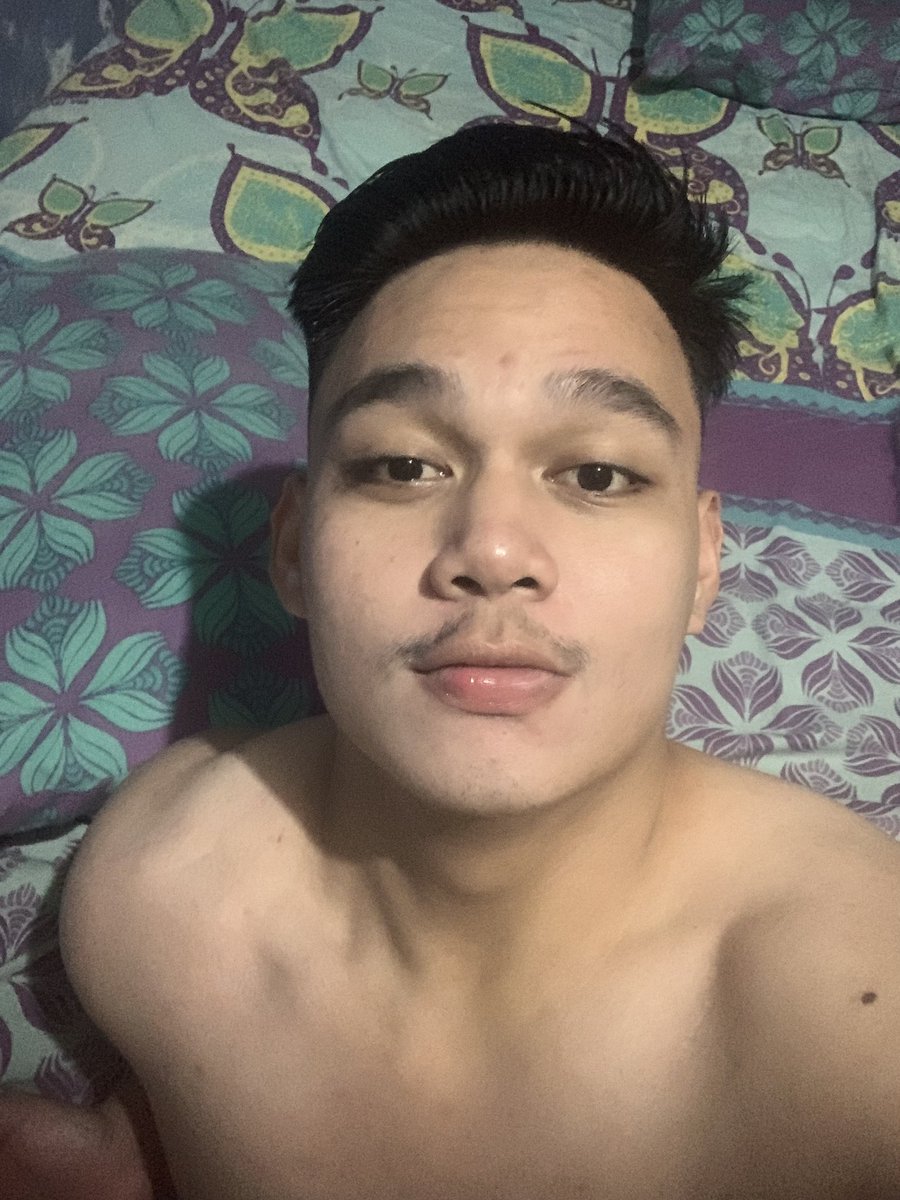 apriangsat tweet media