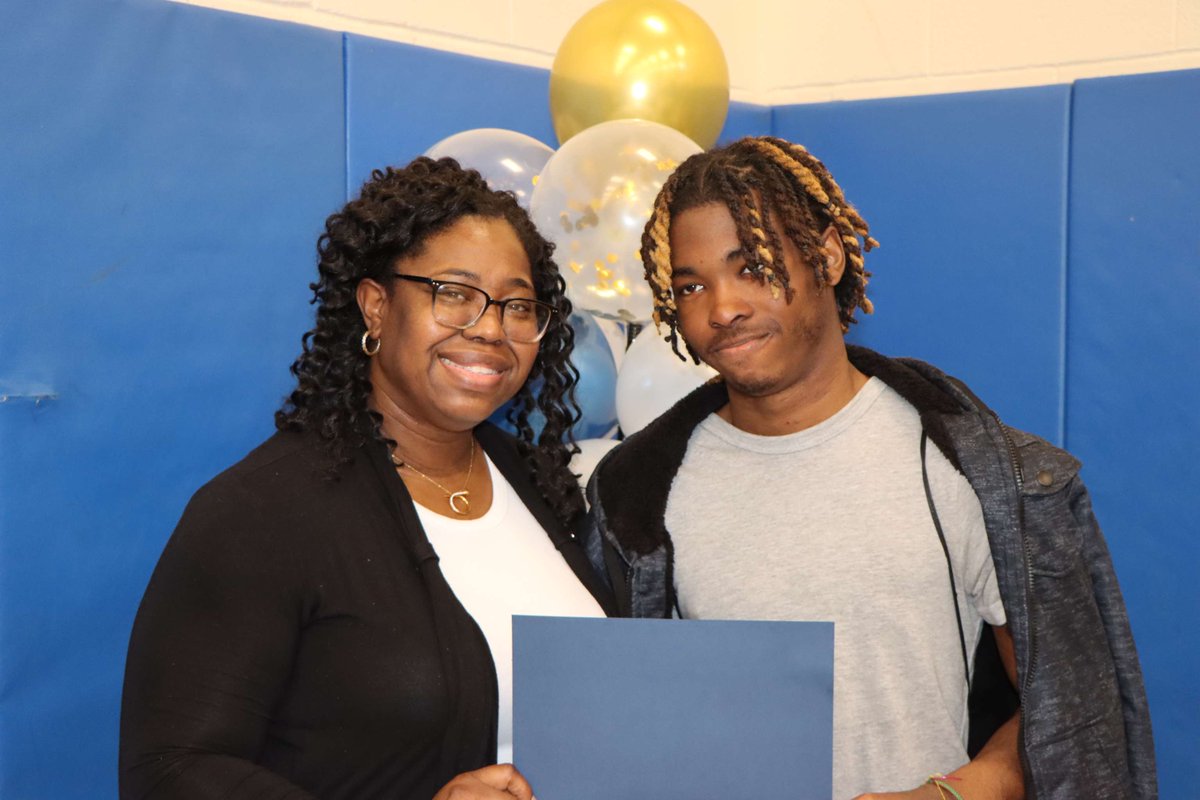 Twenty-nine students were honored for their academic performance at a celebration that has so successfully incentivized student achievement that the event had to be moved to the school's gymnasium to accommodate all those being recognized.

Read more: ow.ly/BQVz50VRegS